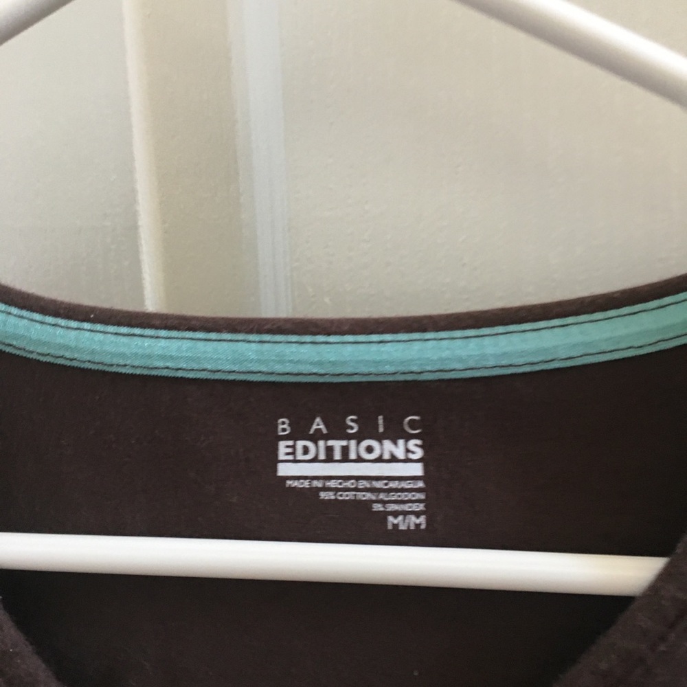 FINAL MARKDOWN Ladies basic editions tee medium - Picture 3 of 3
